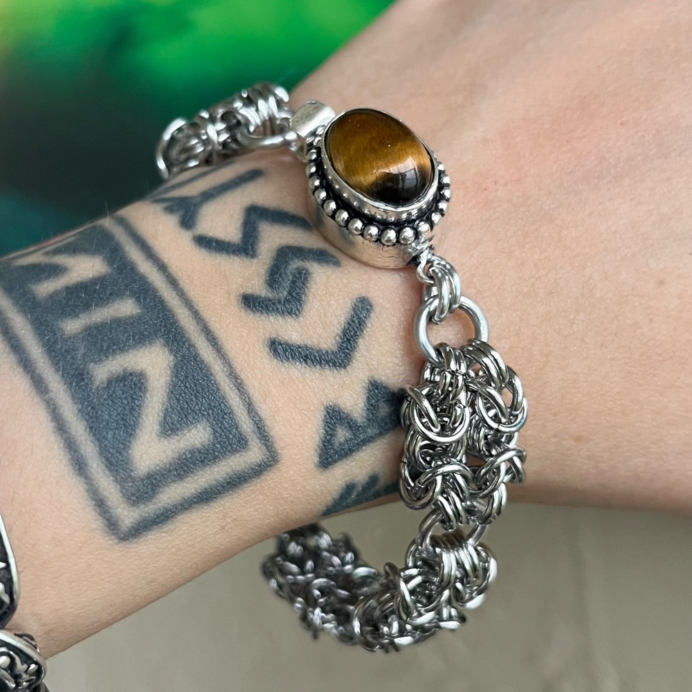 Maille stainless steel tiger eye bracelet . Handmade chain link